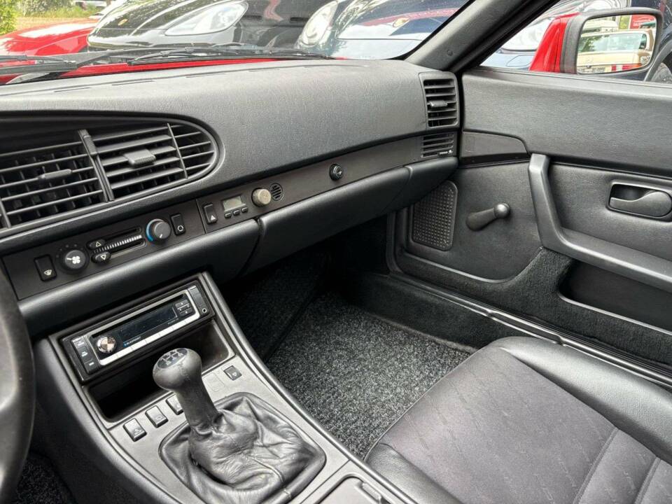 Image 15/24 de Porsche 944 (1986)