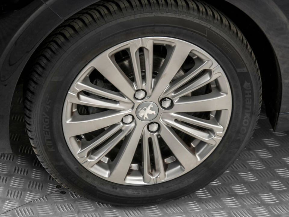 Image 23/50 of Peugeot 208 1.2 PureTech 82 (2019)