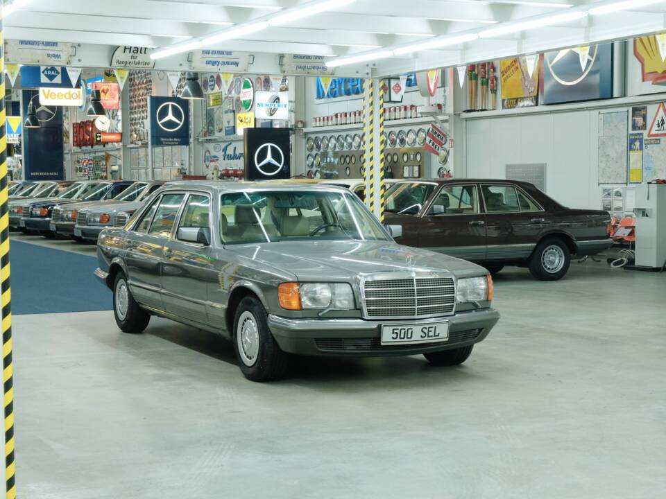 Bild 45/50 von Mercedes-Benz 500 SEL (1983)
