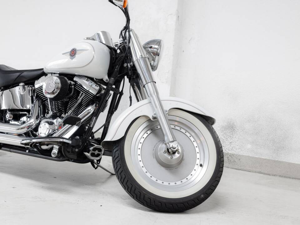 Image 25/34 of Harley-Davidson DUMMY (2002)