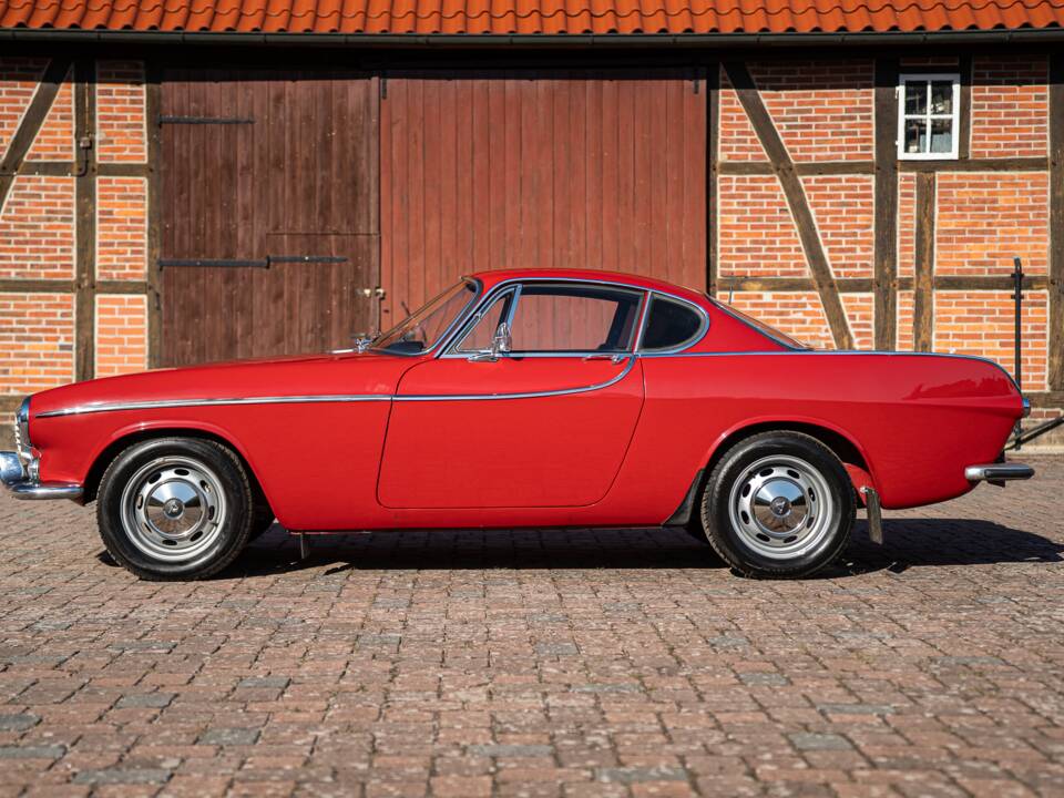 Image 11/59 de Volvo 1800 S (1964)