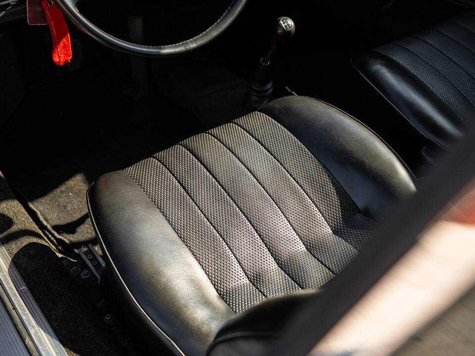 Image 25/47 de Porsche 911 2.2 S (1970)