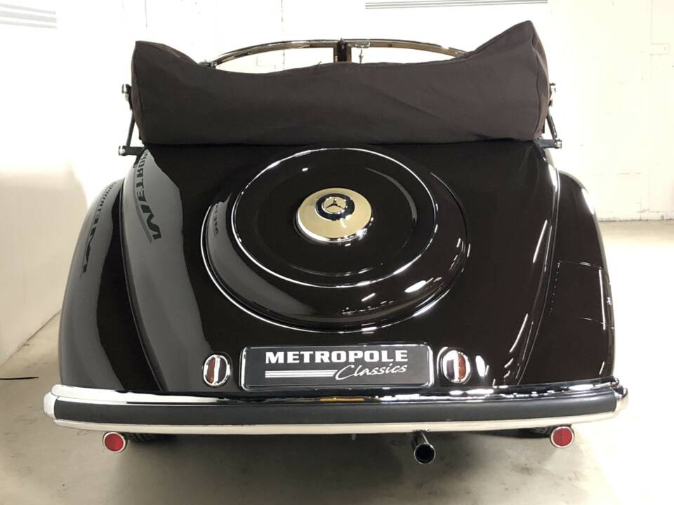 Image 6/38 of Mercedes-Benz 320 Cabriolet A (1938)
