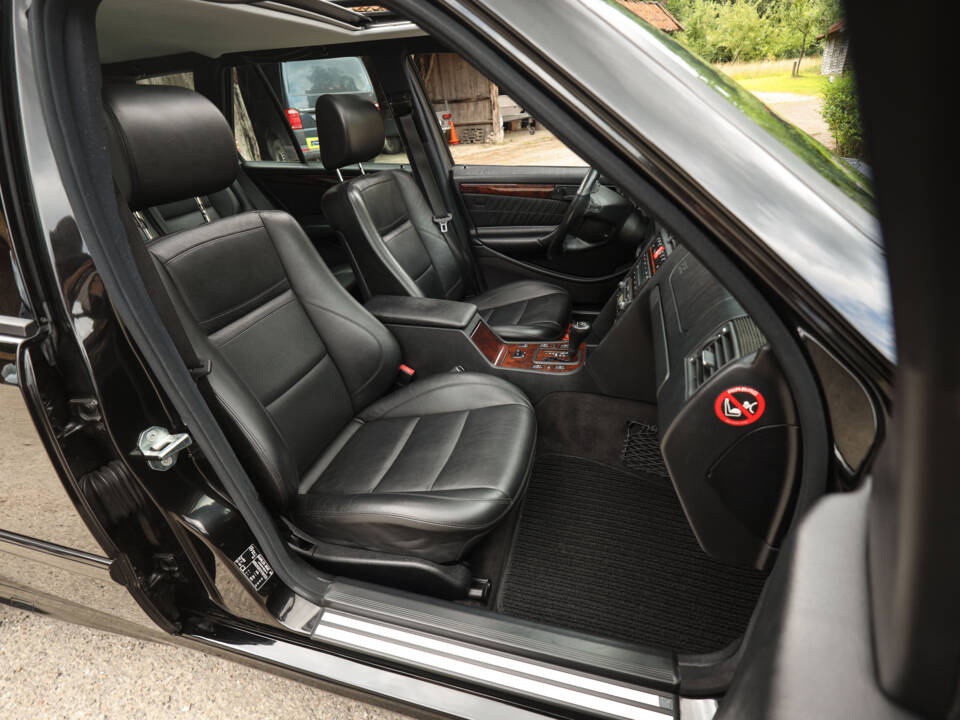 Bild 13/89 von Mercedes-Benz C 43 AMG T (1998)