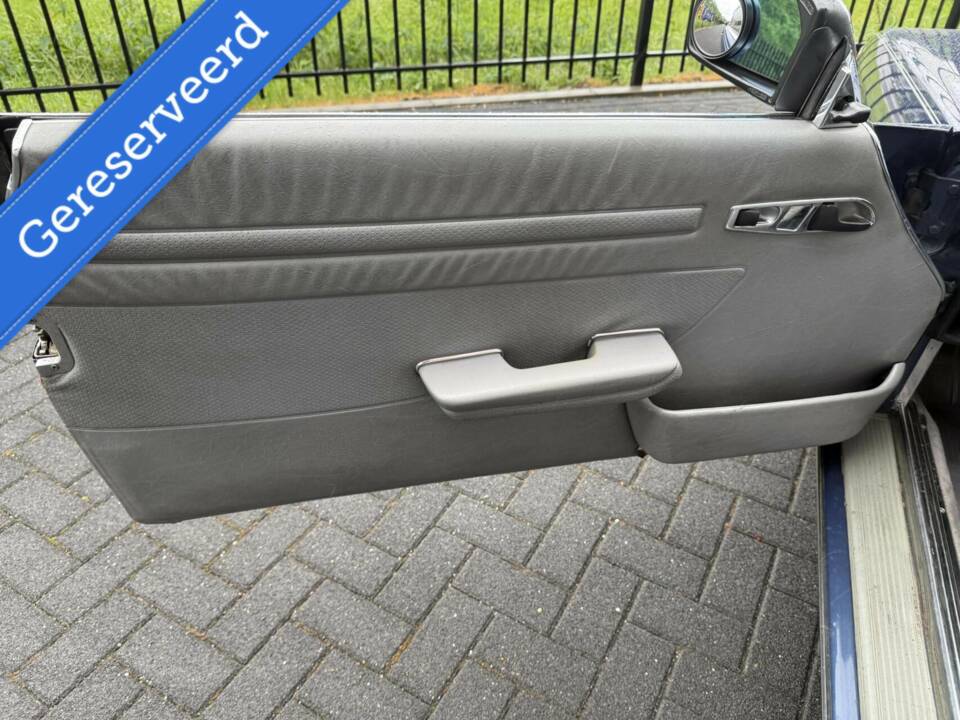 Image 21/46 of Mercedes-Benz 560 SL (1986)