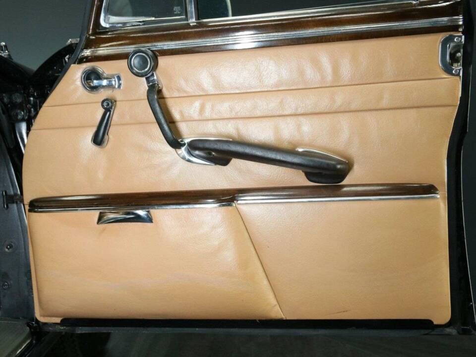 Imagen 21/30 de Mercedes-Benz 300 SE (1961)