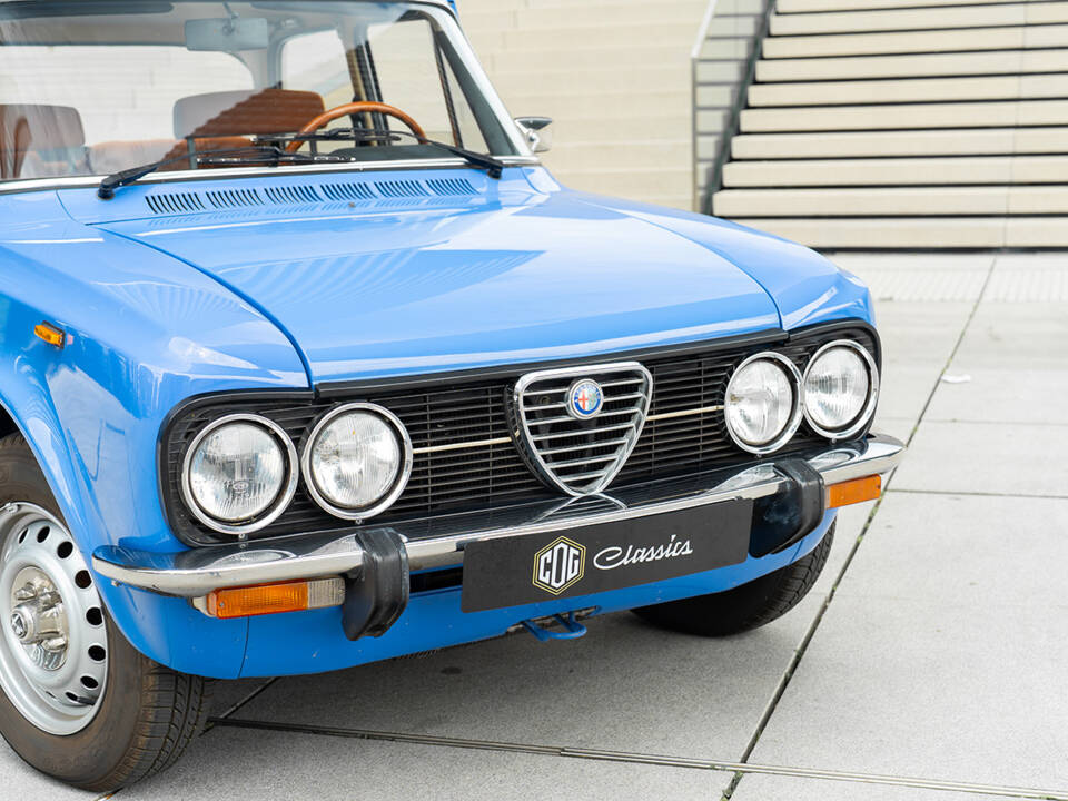Bild 11/58 von Alfa Romeo Giulia Nuova Super 1600 (1977)