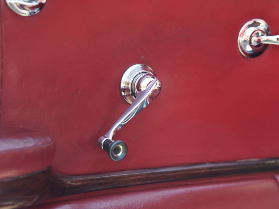 Immagine 25/35 di Mercedes-Benz 220 SE (1960)