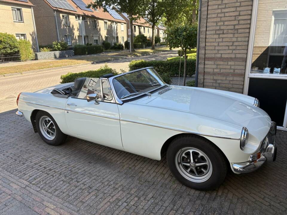 Afbeelding 1/8 van MG MGB (1973)