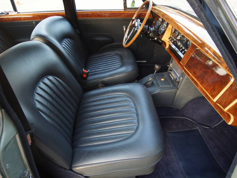 Bild 50/50 von Jaguar Mk II 3.4 (1964)