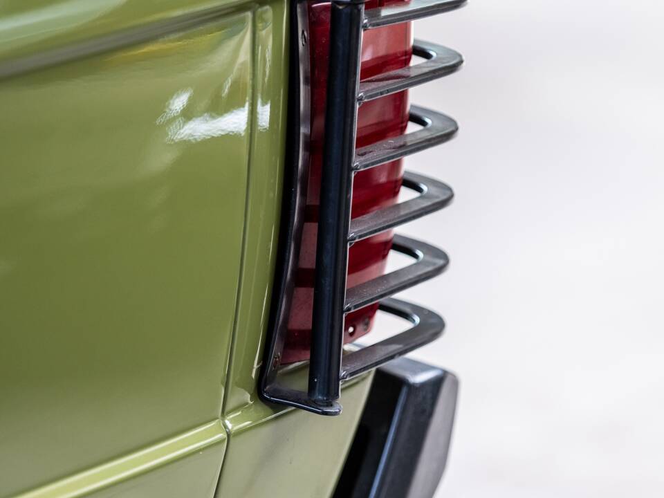 Bild 10/66 von Land Rover Range Rover Classic Rometsch (1985)