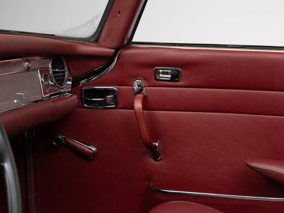 Bild 40/44 von Mercedes-Benz 280 SL (1970)