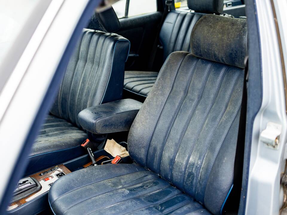 Bild 49/50 von Mercedes-Benz 280 TE (1983)