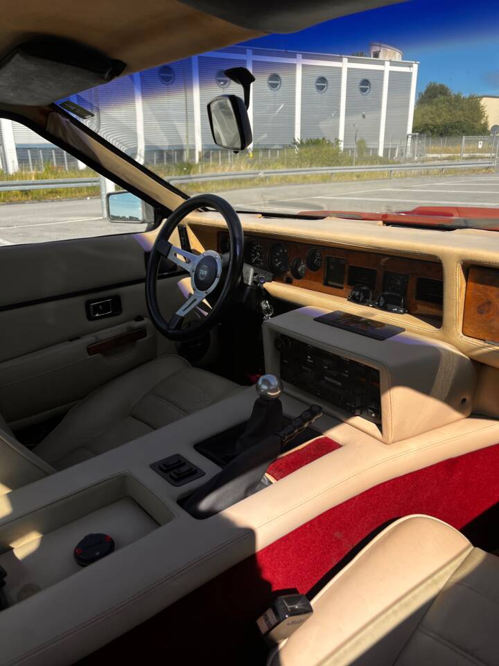 Image 5/7 of TVR Tasmin 350i +2 (1983)
