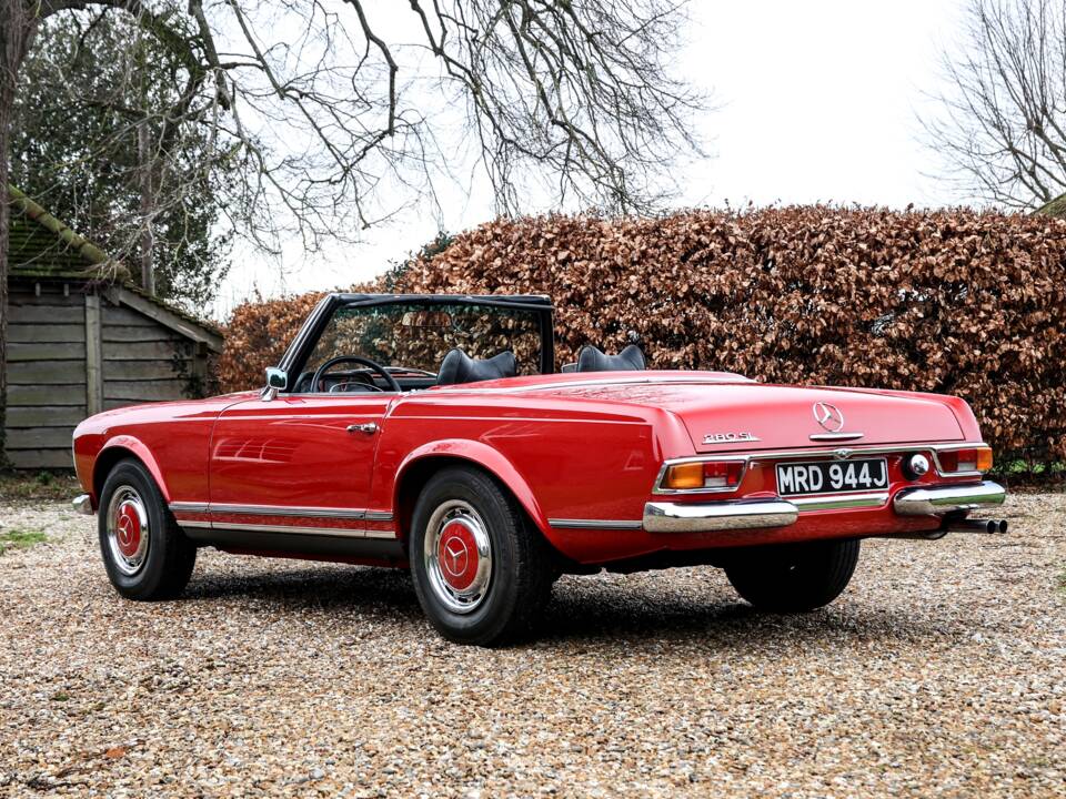 Bild 3/26 von Mercedes-Benz 280 SL (1971)