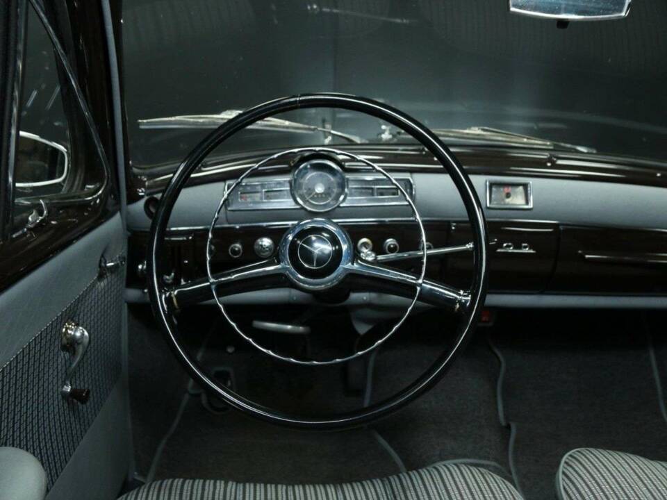 Bild 18/49 von Mercedes-Benz 180 D (1956)