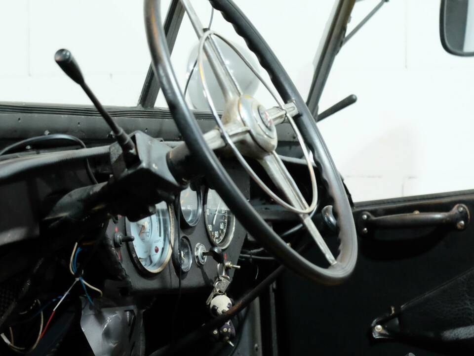 Bild 16/38 von Mercedes-Benz Autobahnschlepper (1941)