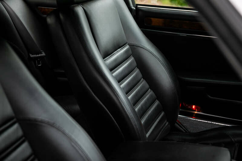 Image 19/45 de Jaguar XJRS 6.0 (1993)