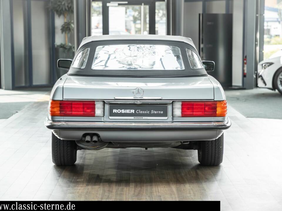 Image 4/15 of Mercedes-Benz 560 SL (1988)