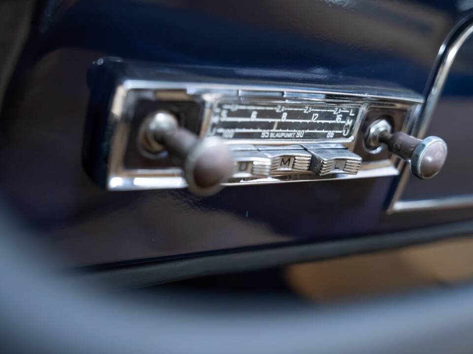 Bild 13/41 von Maserati 3500 GTI Touring (1962)