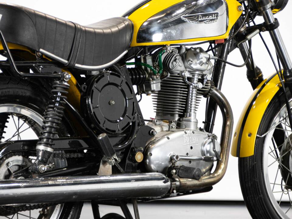 Bild 27/50 von Ducati 450 Scrambler (1969)