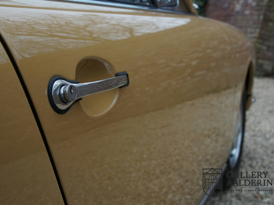 Image 38/50 of Porsche 911 2.0 (1965)
