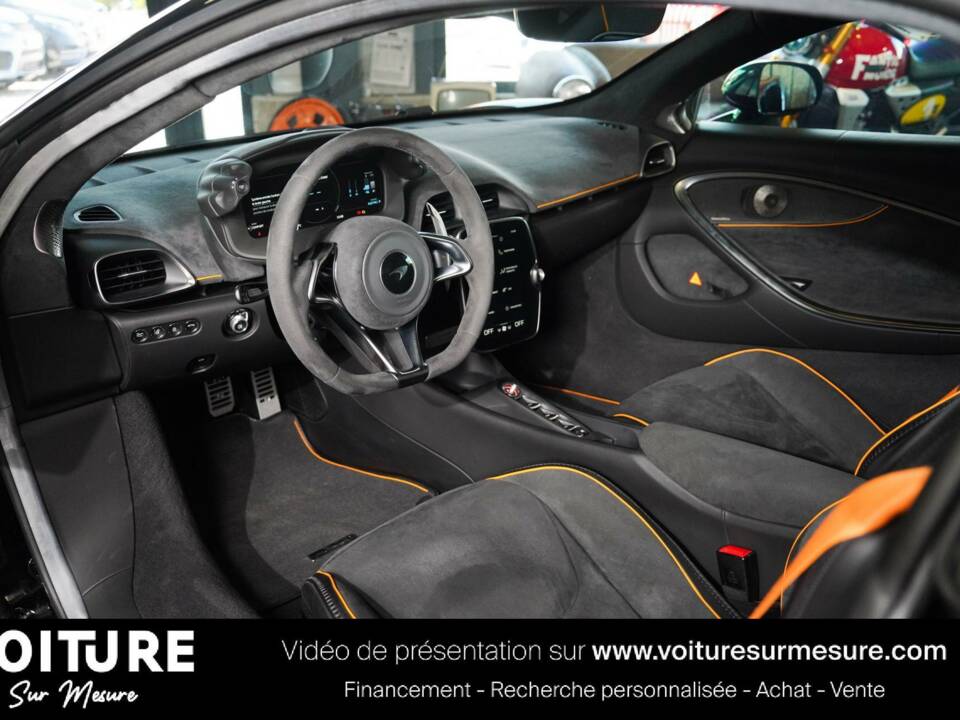 Imagen 7/32 de McLaren Artura (2023)