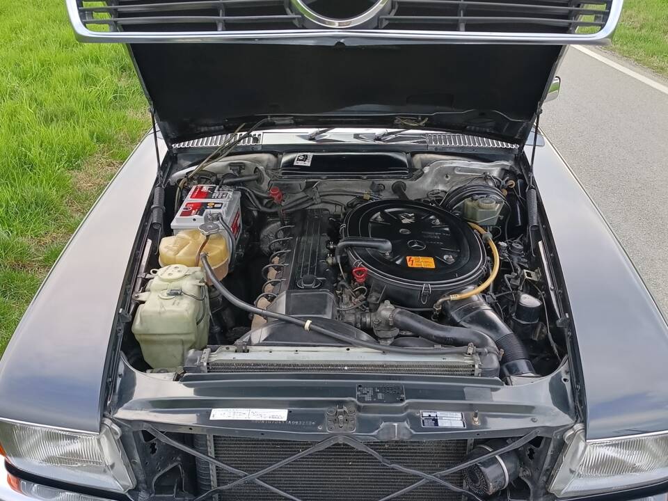 Image 7/11 of Mercedes-Benz 300 SL (1988)