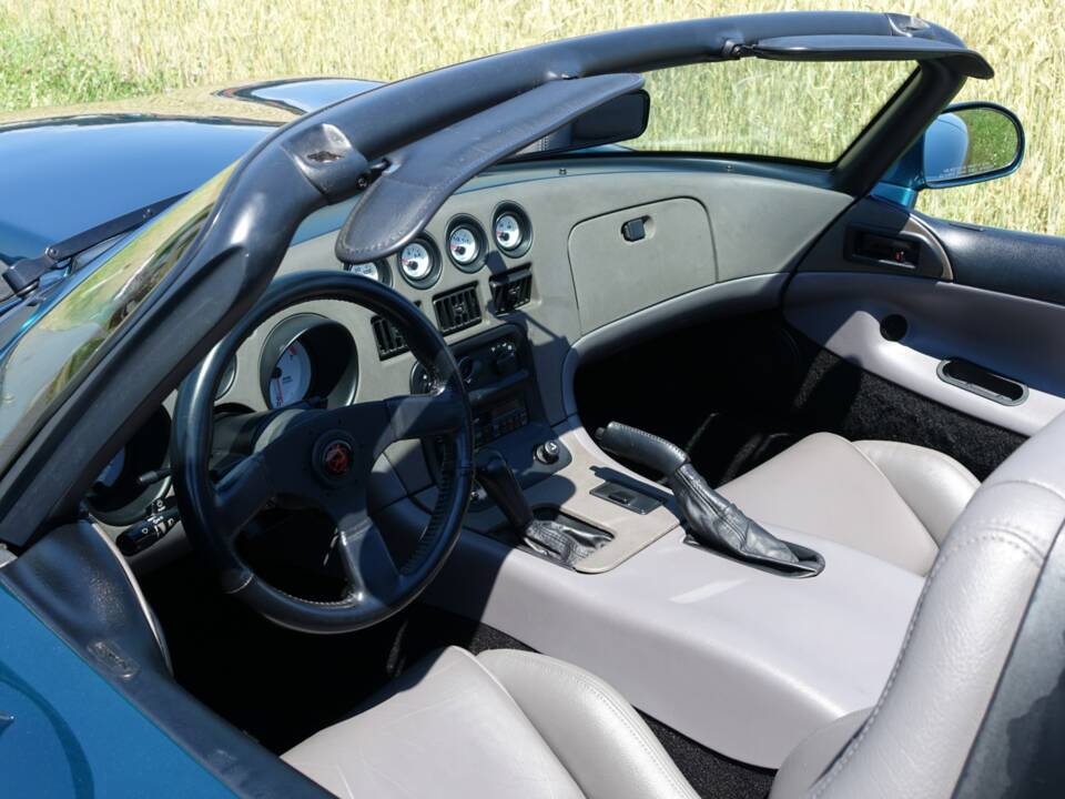 Image 5/35 of Dodge Viper RT/10 (1994)