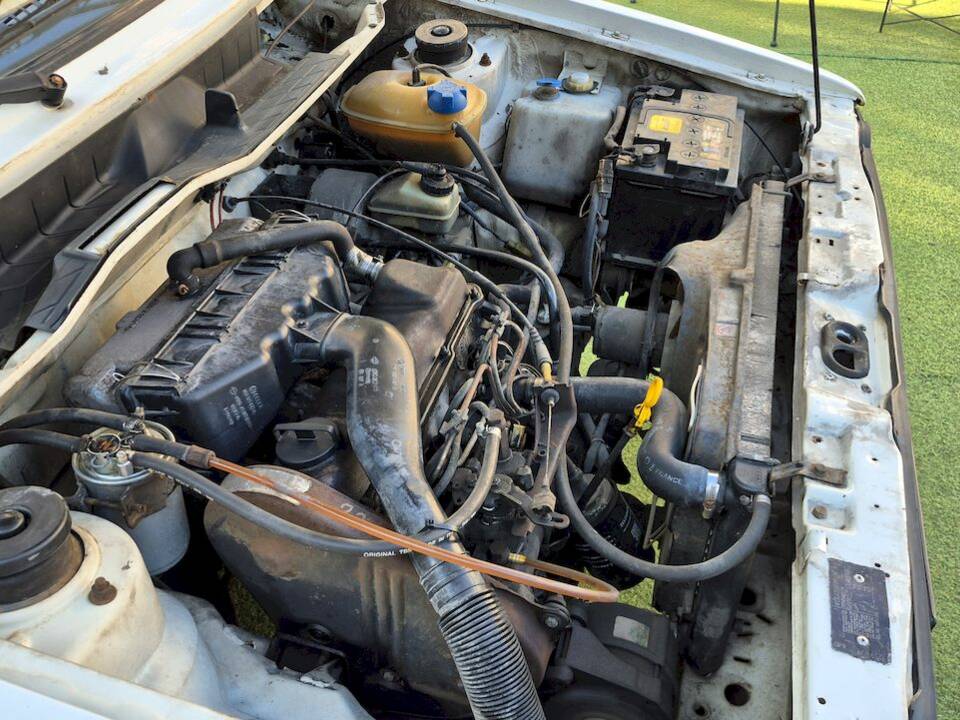Image 41/43 of Volkswagen Caddy I 1.6 D (1990)