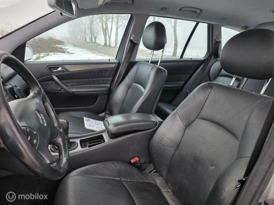 Bild 22/39 von Mercedes-Benz C 180 Kompressor T (2002)