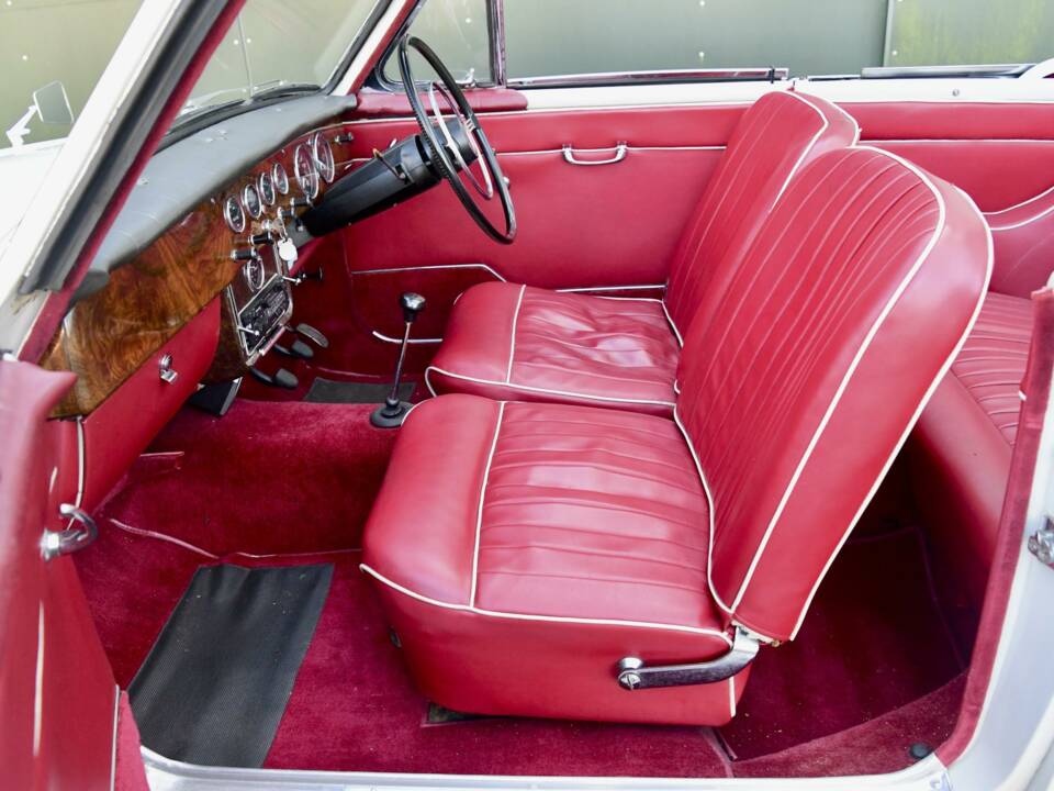 Imagen 41/50 de Sunbeam Rapier Mk IIIA (1963)