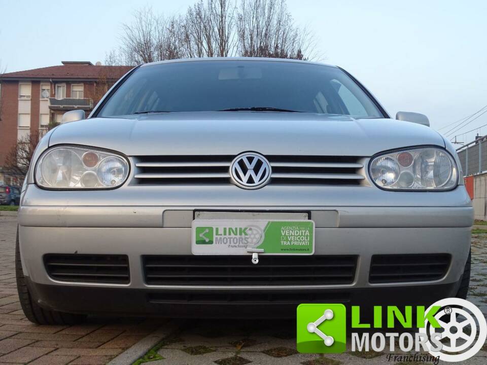 Imagen 2/10 de Volkswagen Golf IV 1.8T GTI (1998)