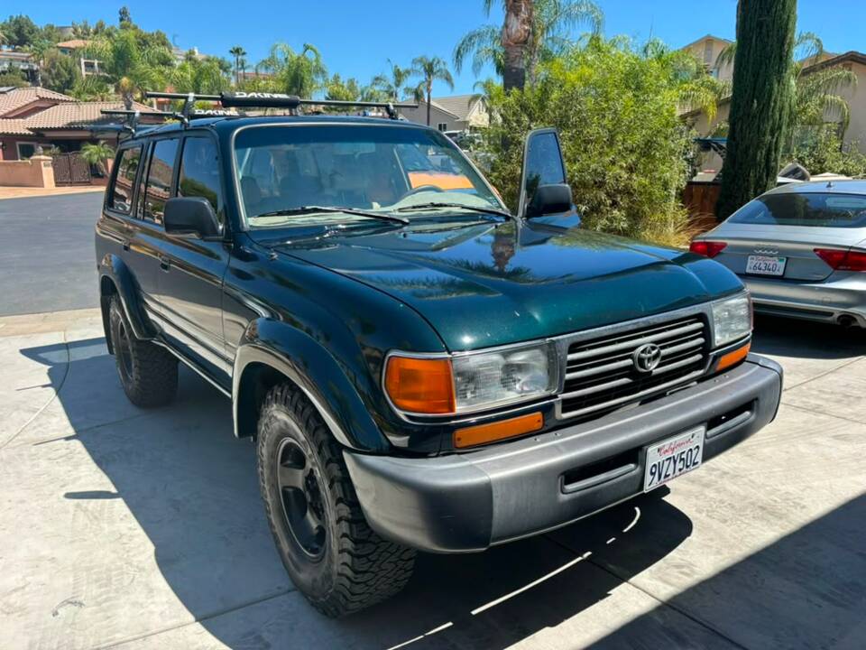 Image 3/41 of Toyota Land Cruiser J80 (1995)