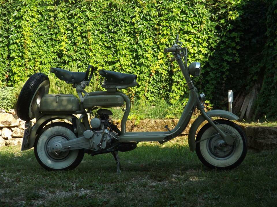 Immagine 23/50 di Innocenti Lambretta D 125 (1958)