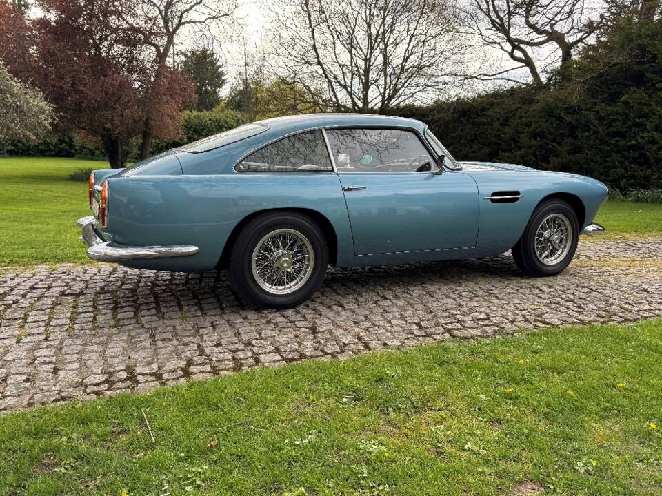 Afbeelding 11/30 van Aston Martin DB 4 (1959)