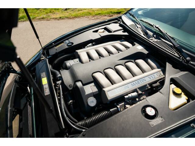 Image 27/43 of Aston Martin DB 7 GTA (2003)