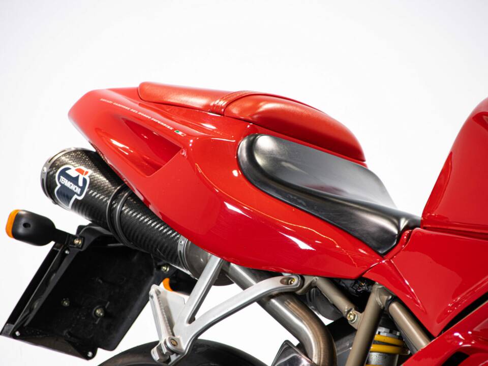 Imagen 34/50 de Ducati 748 S (1996)