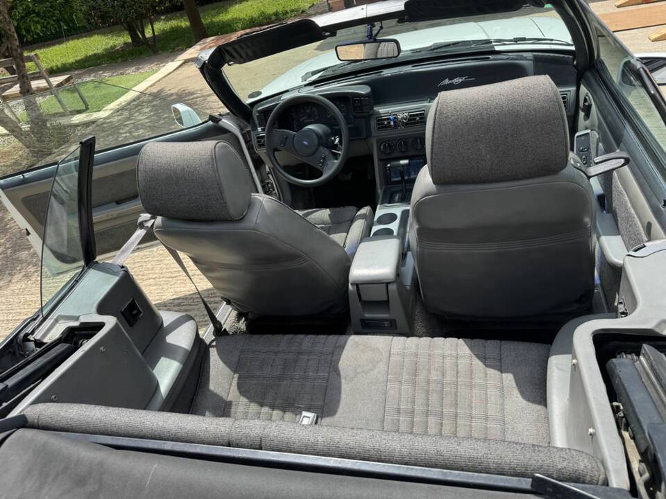 Bild 2/8 von Ford Mustang III (1989)