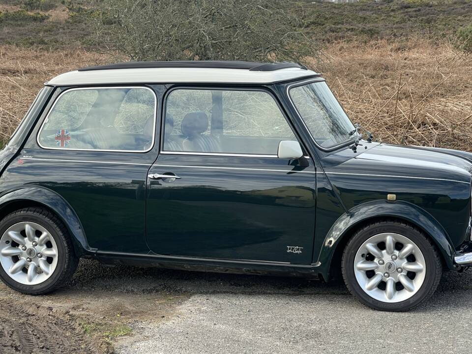 Image 2/12 of Rover Mini Cooper 40 - Limited Edition (2000)