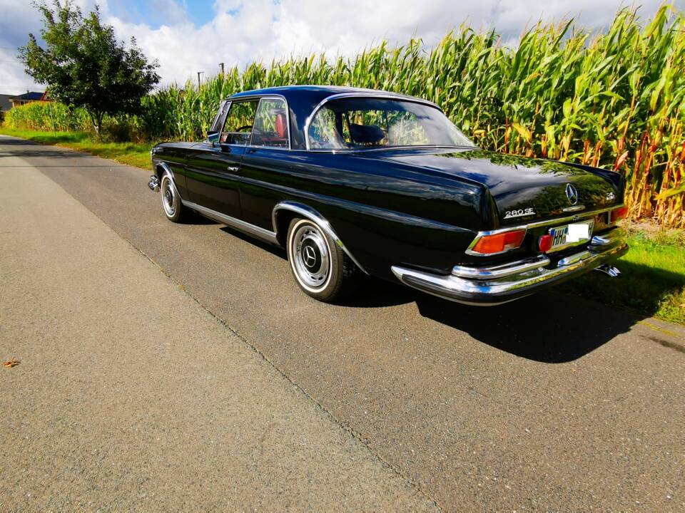 Image 2/24 of Mercedes-Benz 280 SE 3,5 (1971)