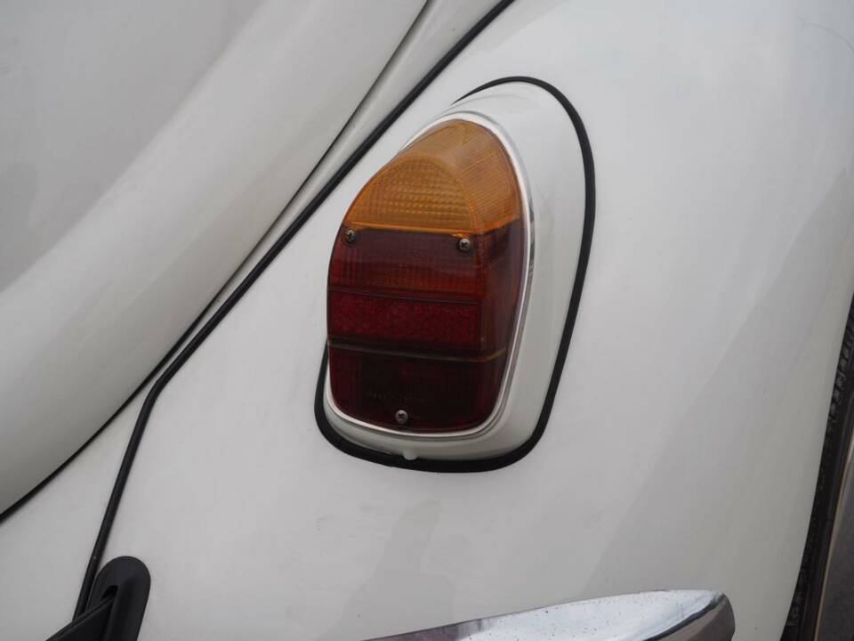 Image 43/50 de Volkswagen Käfer 1300 (1968)
