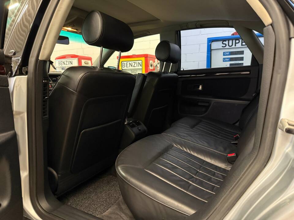 Immagine 11/17 di Audi A8 3.7 (1995)