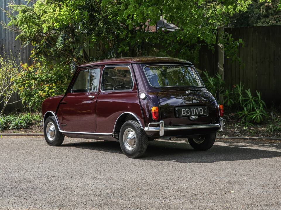 Image 3/46 of Austin Seven (1964)