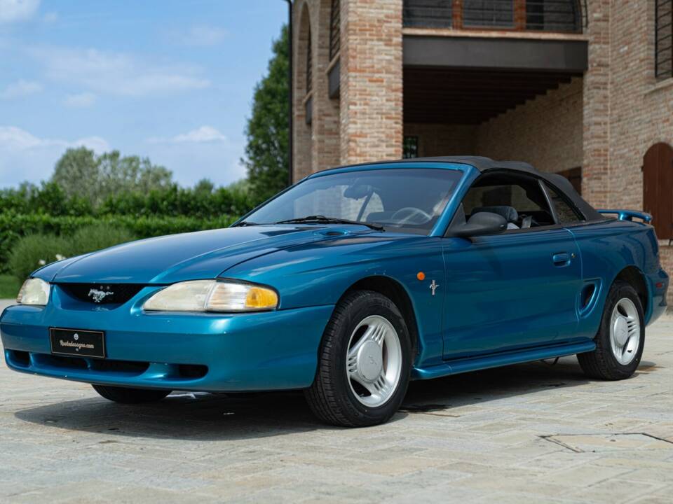 Image 11/50 of Ford Mustang (1994)