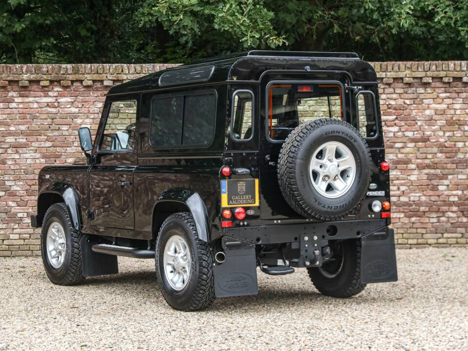 Bild 2/50 von Land Rover Defender 90 (2013)