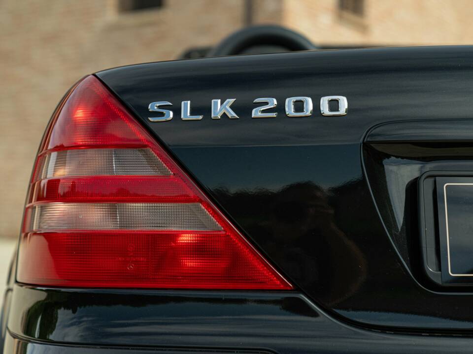 Image 26/50 of Mercedes-Benz SLK 200 Kompressor (1998)