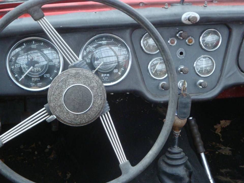 Image 46/48 of Triumph TR 3A (1958)