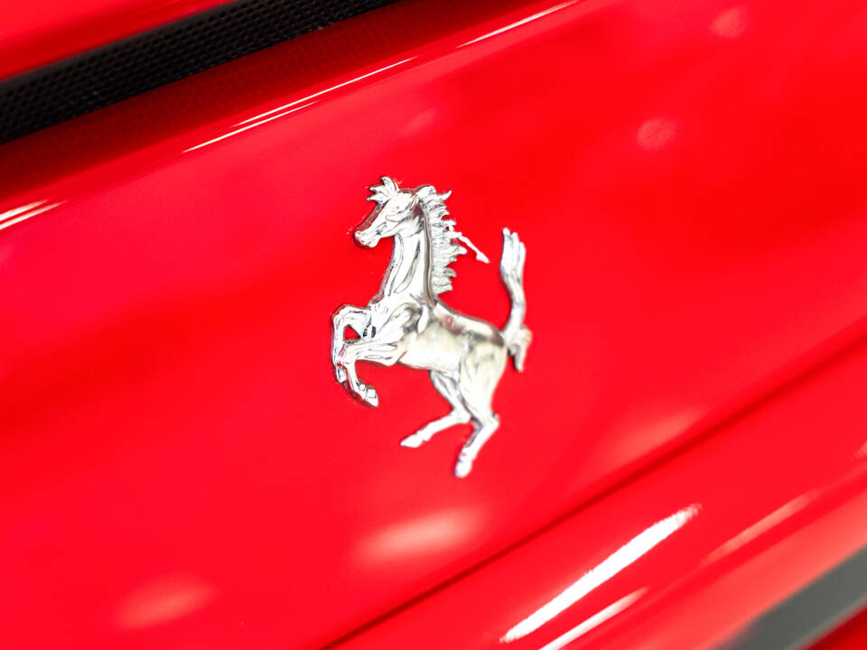 Image 28/55 of Ferrari F 355 Berlinetta (1994)