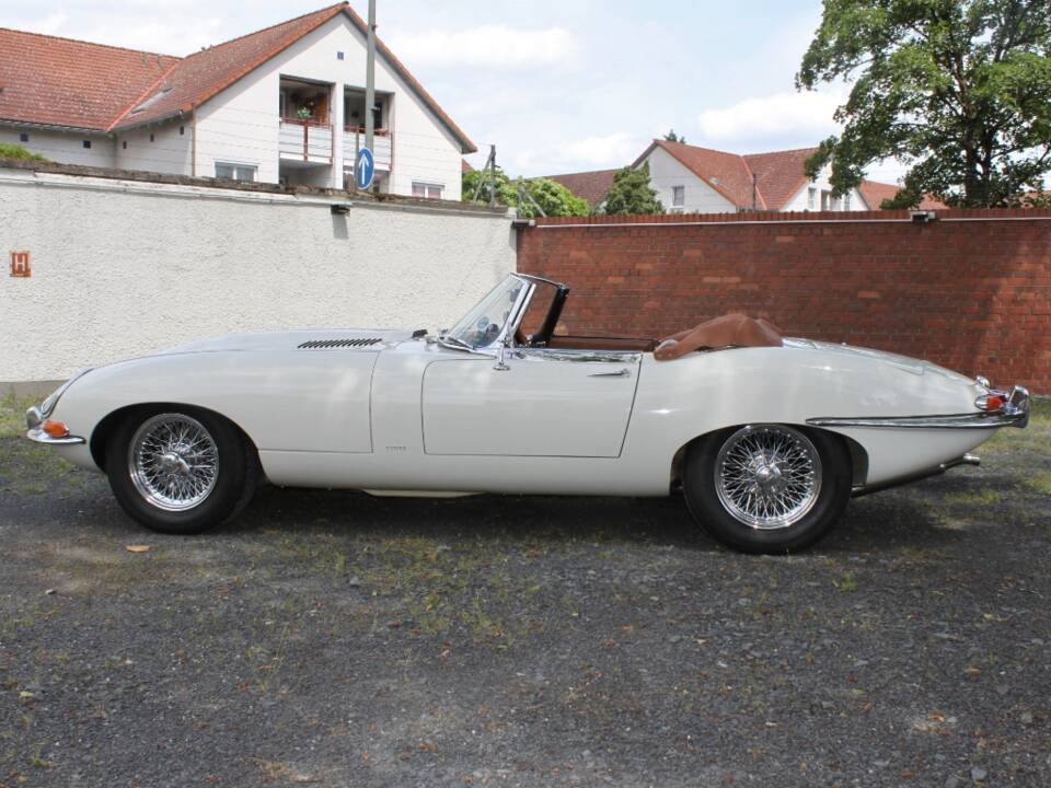 Imagen 4/23 de Jaguar E-Type 3.8 (1964)